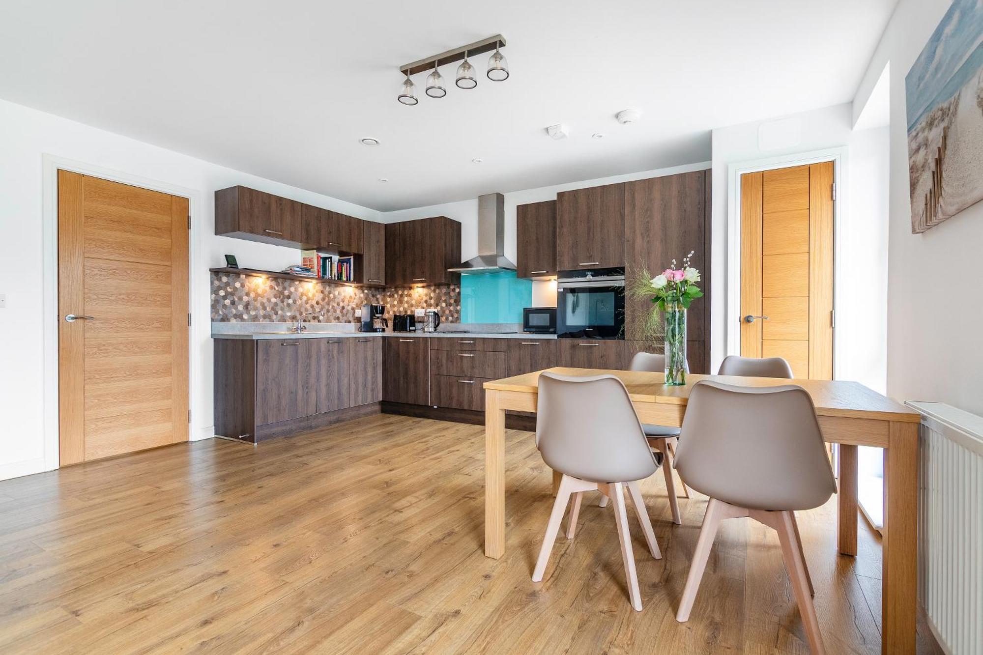 Beautiful Meadowbank Apartment With On-Street Parking เอดินบะระ ภายนอก รูปภาพ